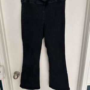 Frame Denim  jet set bootcut crop jeans